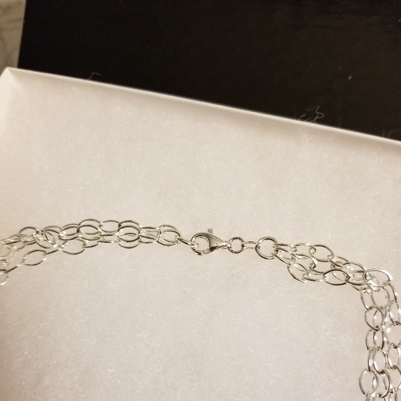 NWOT Silver Three Tier Necklace with Hearts - Picture 5 of 6